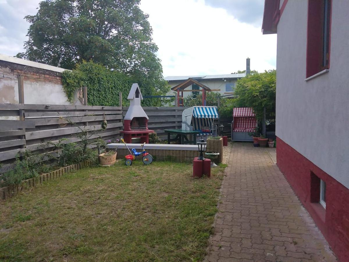 Ferienhaus Badetz Exterior foto